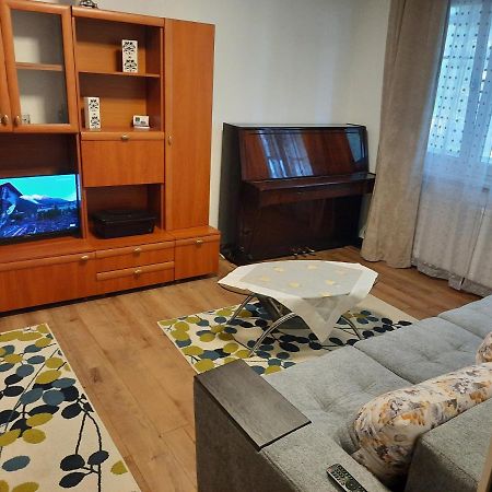 Apartament Zona Centrala Apartman Vajdahunyad Kültér fotó