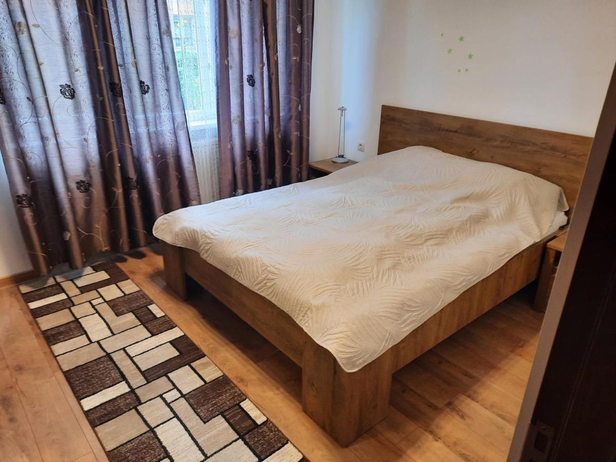 Apartament Zona Centrala Apartman Vajdahunyad Kültér fotó
